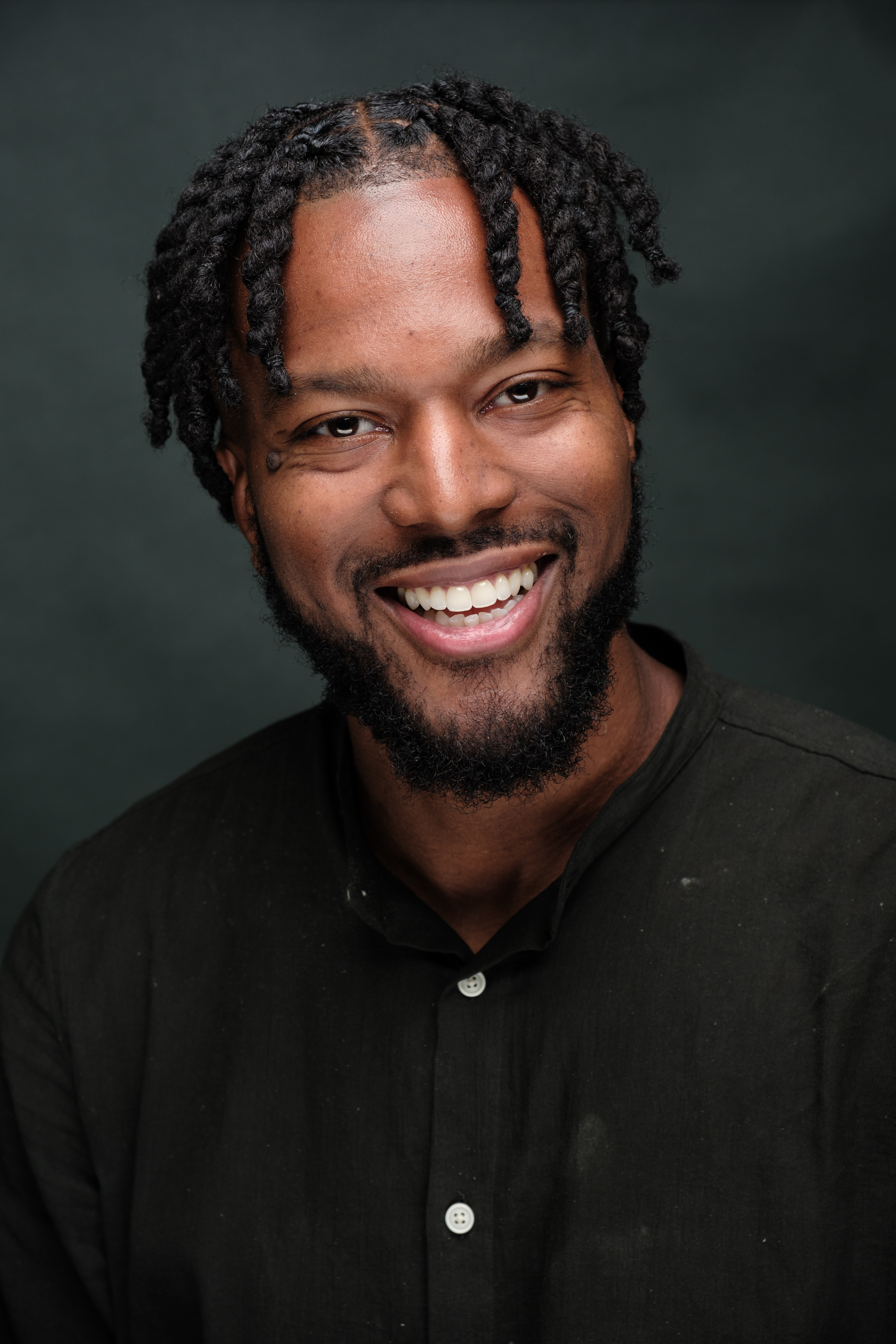 headshot of Aaron Ragsdale