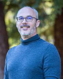 Headshot of Steven Weiss